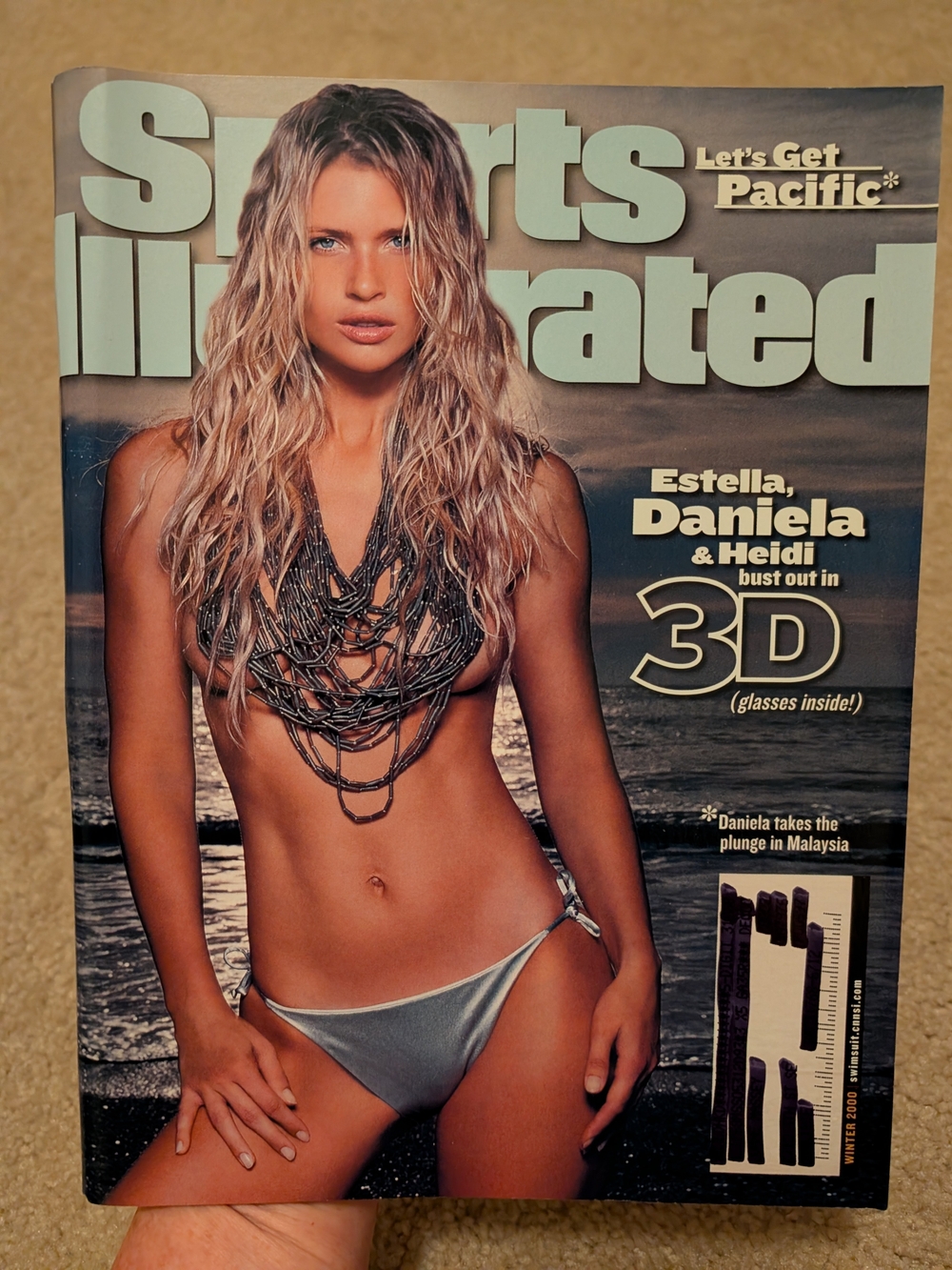 Winter 2000 Sports Illustrated Swim Magazine 3D Edition w/Glasses